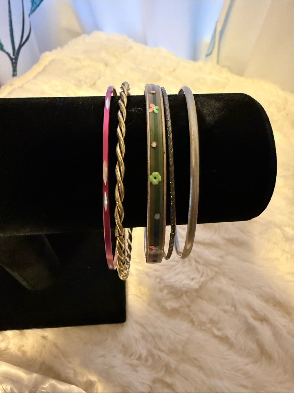 J3 Set of 5 Mixed Floral Enamel Gold Silver Stackable Bangle Bracelets